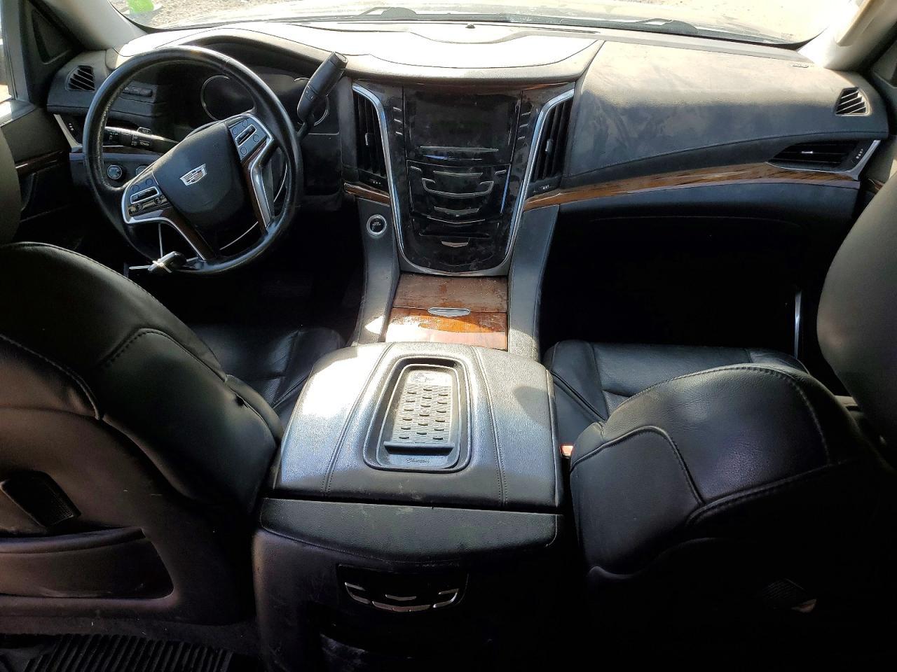 2017 CADILLAC ESCALADE