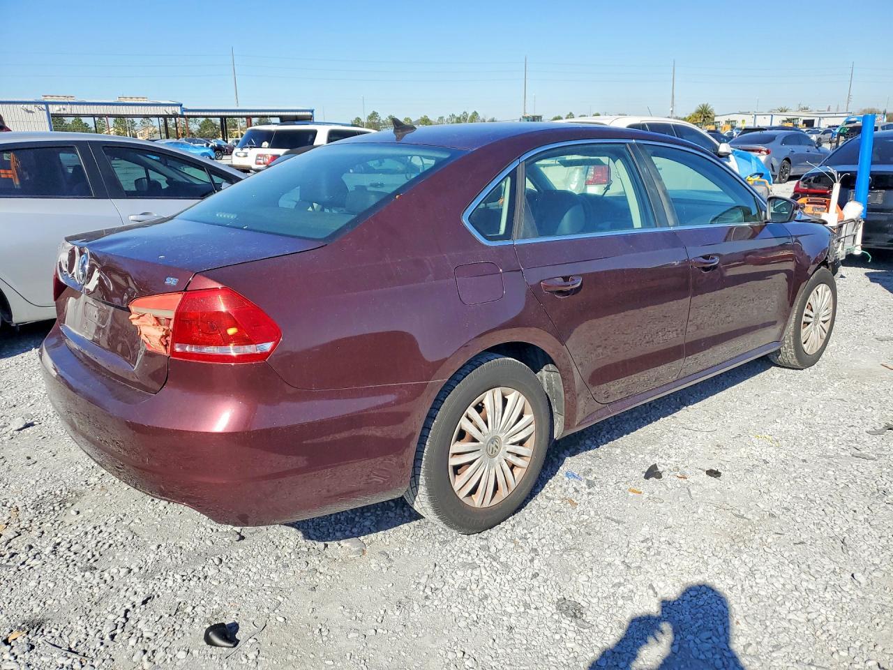 2013 VOLKSWAGEN Passat