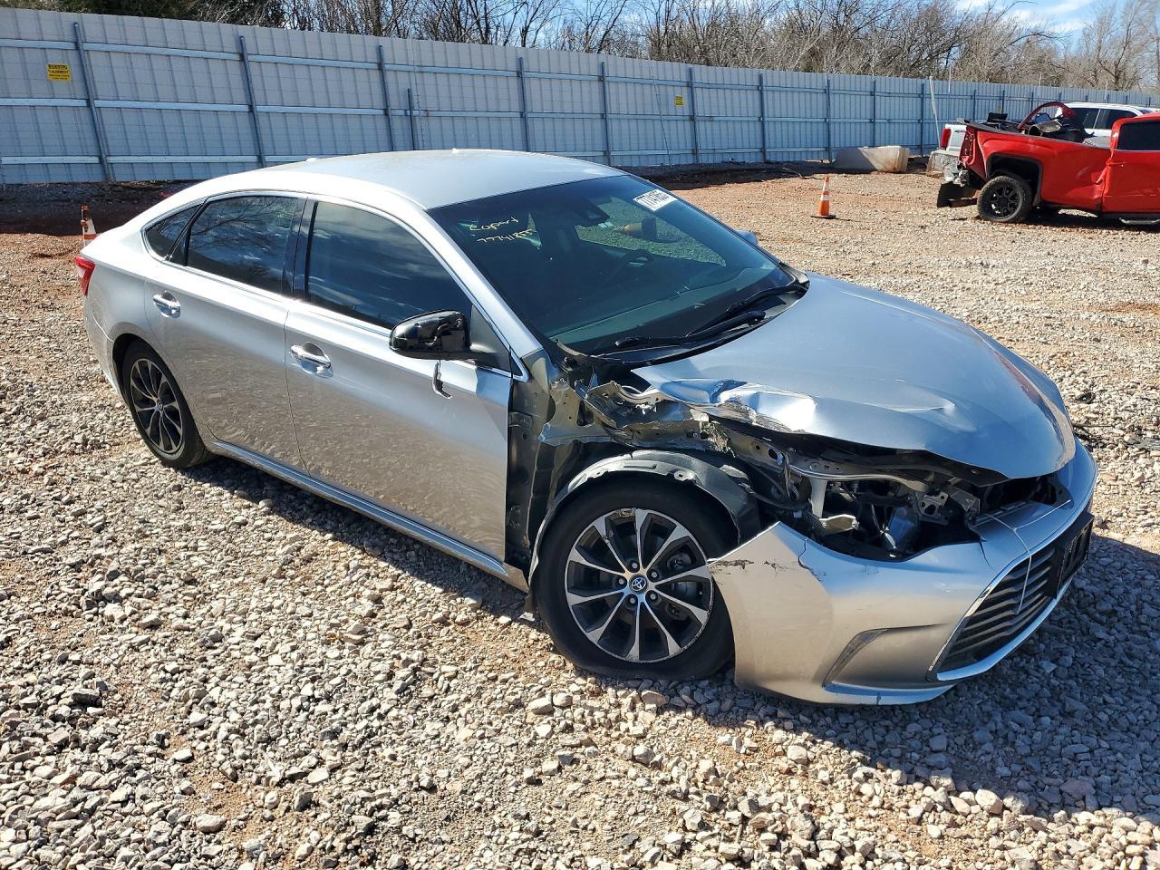 2017 TOYOTA Avalon
