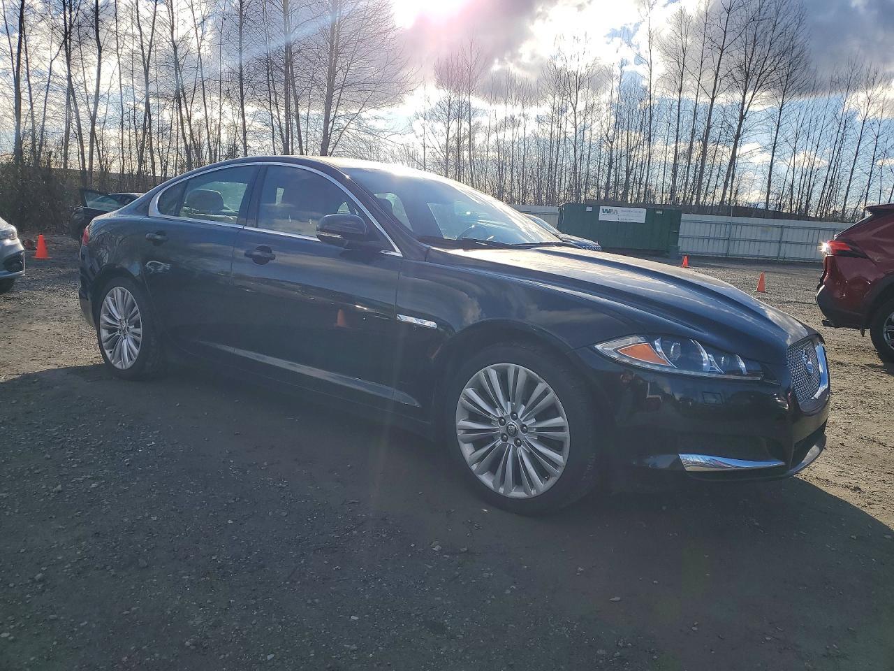 2013 JAGUAR XF
