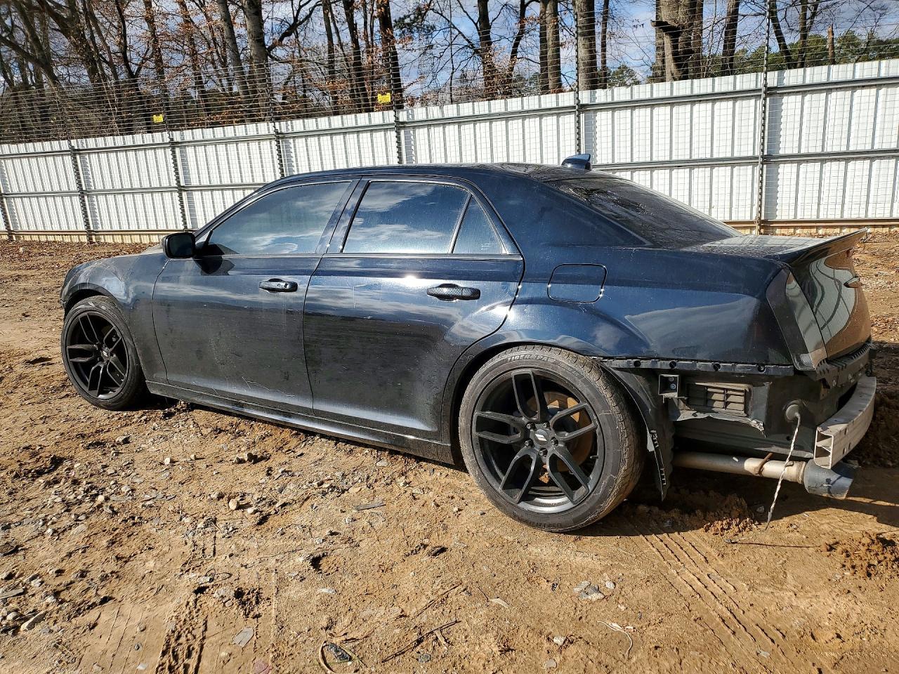 2019 CHRYSLER 300