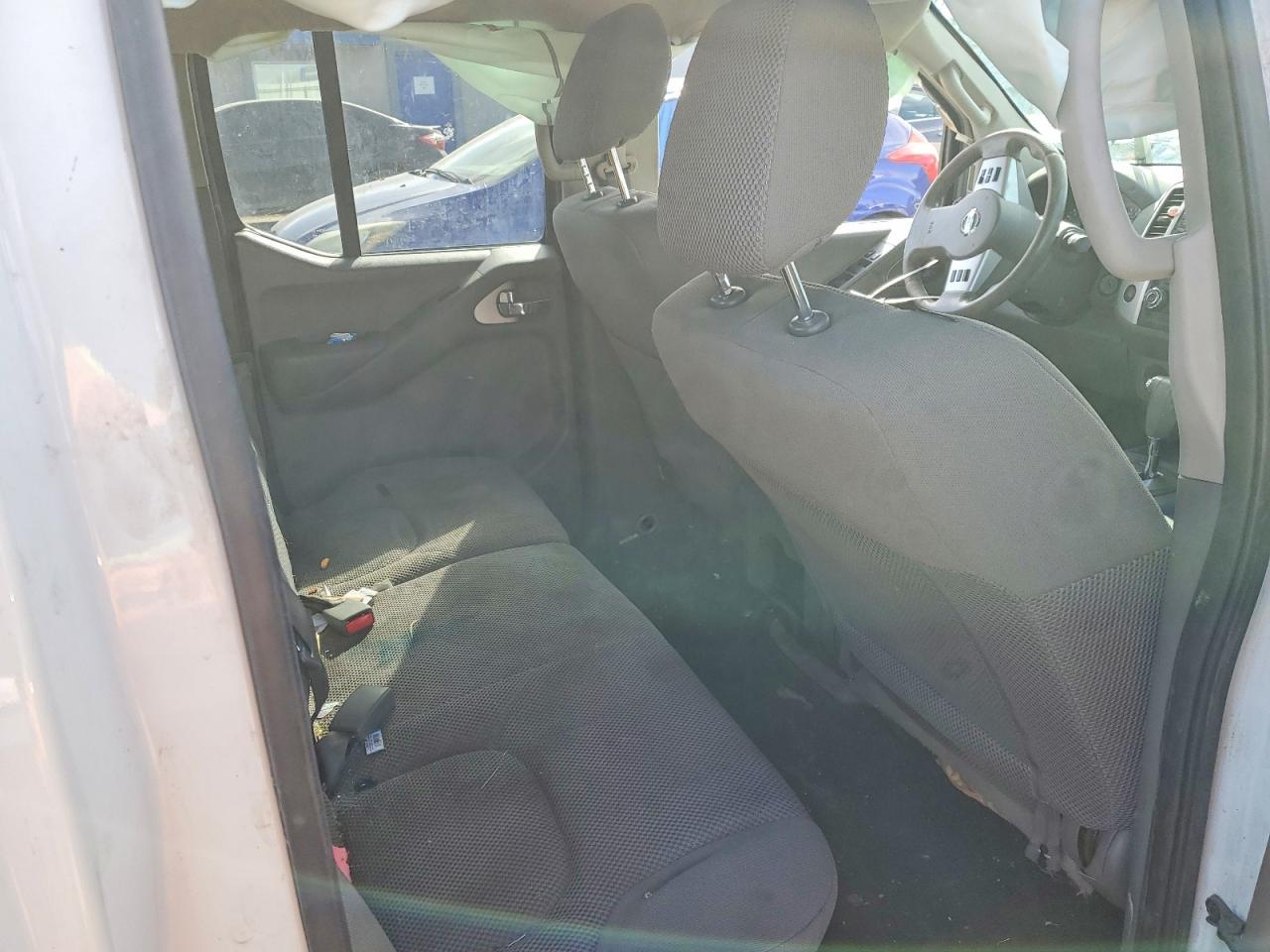 2016 NISSAN Frontier