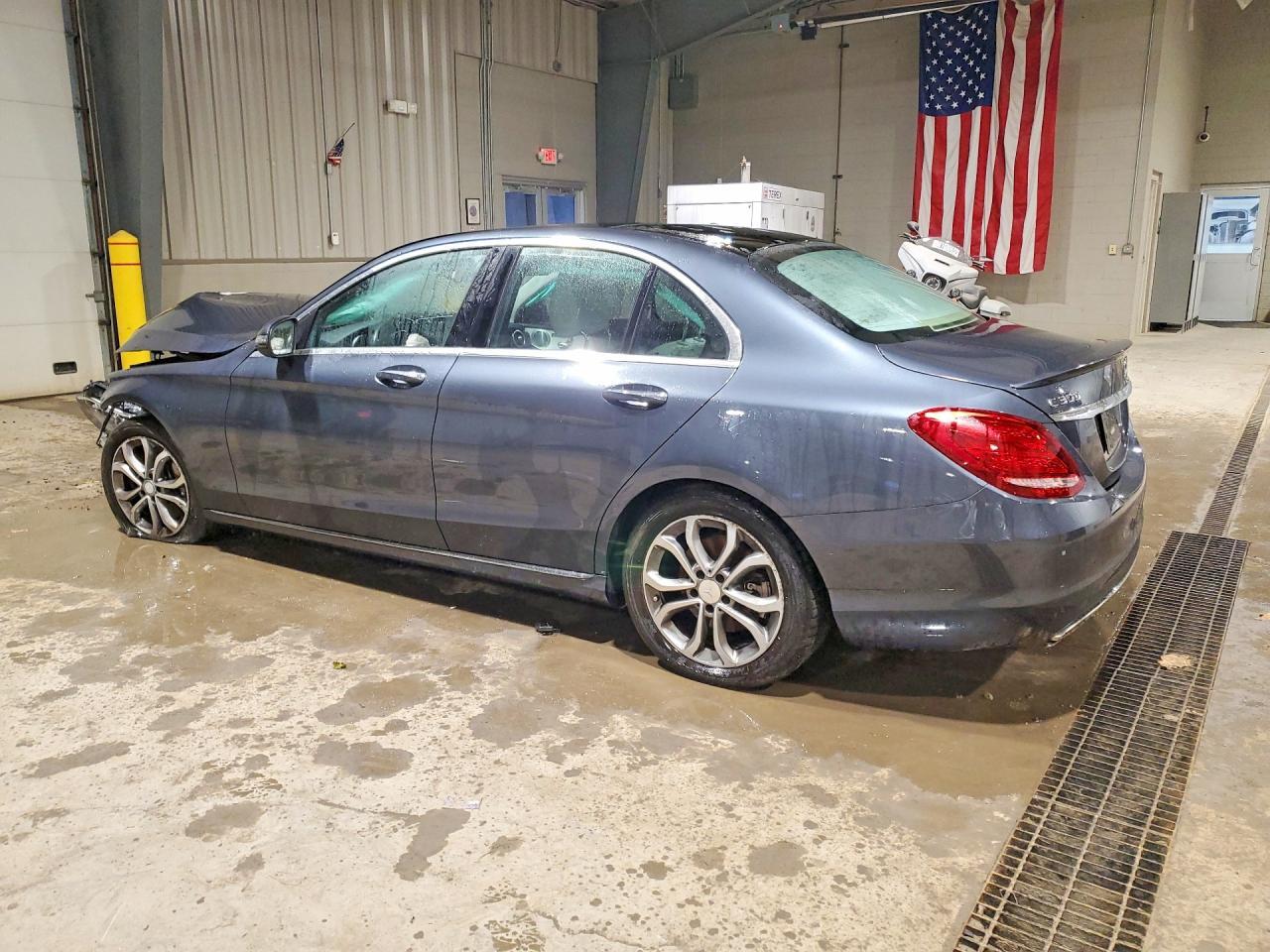 2016 MERCEDES-BENZ C-CLASS