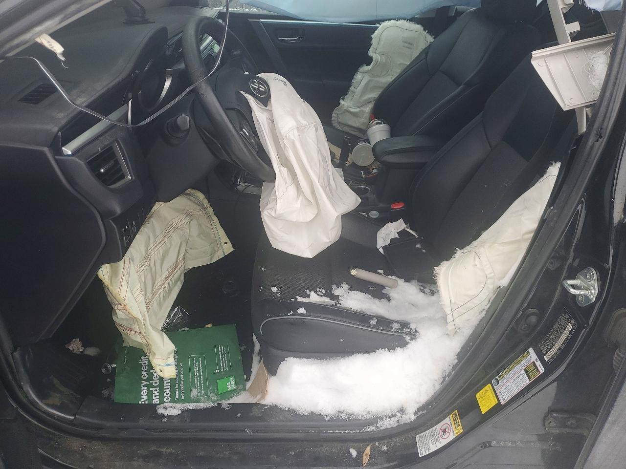 2015 TOYOTA COROLLA