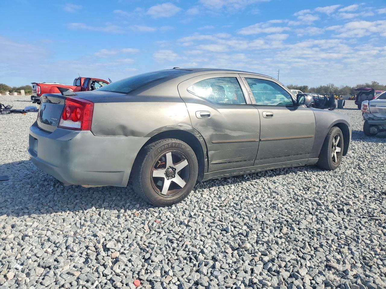 2010 DODGE CHARGER