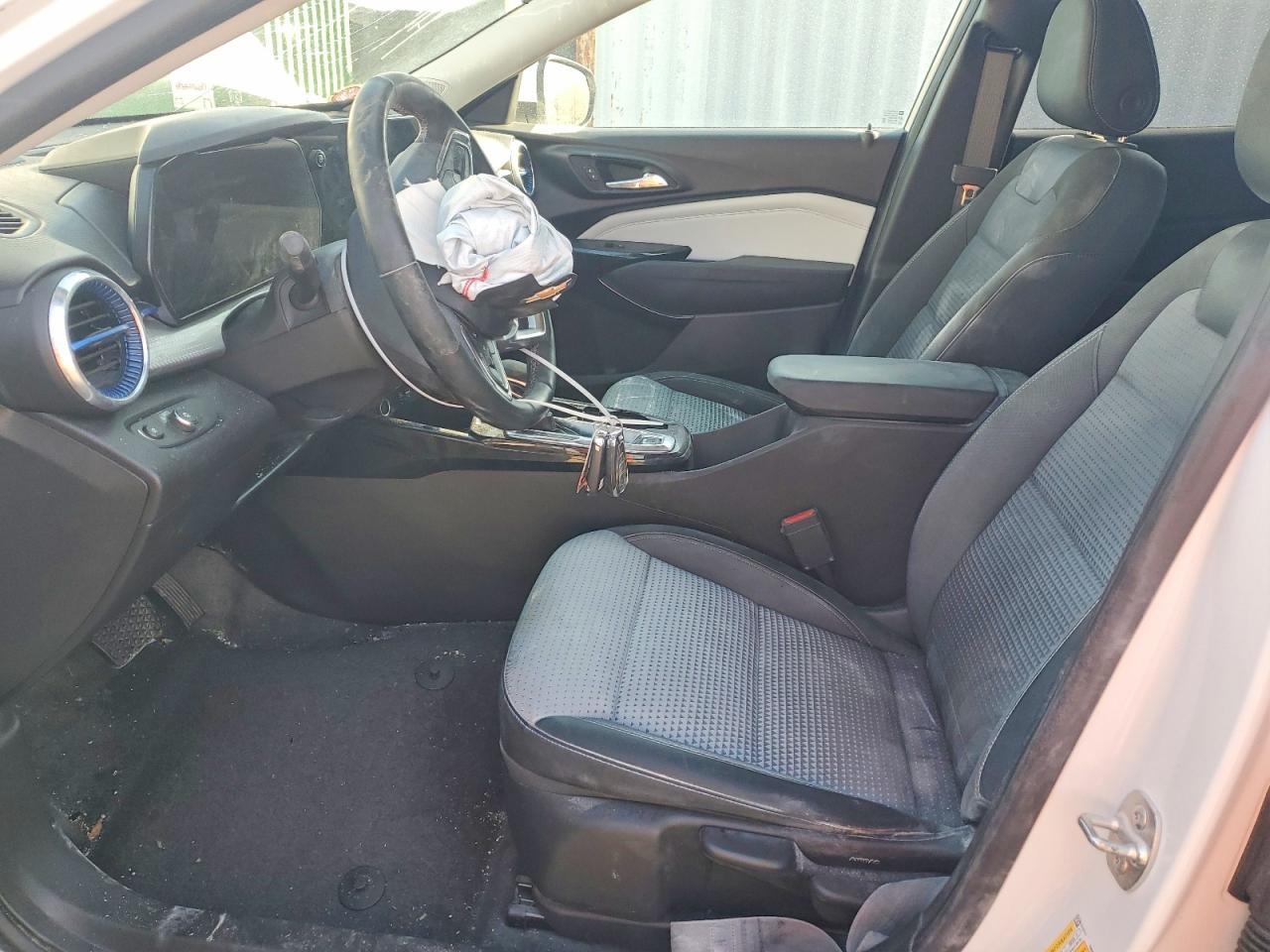 2025 CHEVROLET TRAX