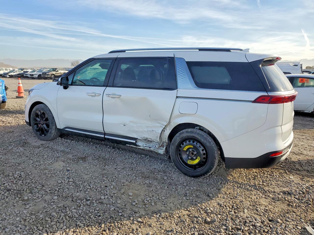 2024 KIA Carnival