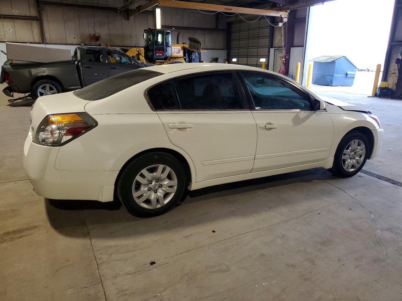 2010 NISSAN ALTIMA