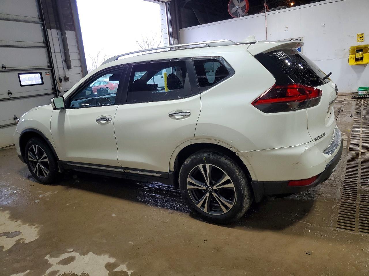 2018 NISSAN ROGUE