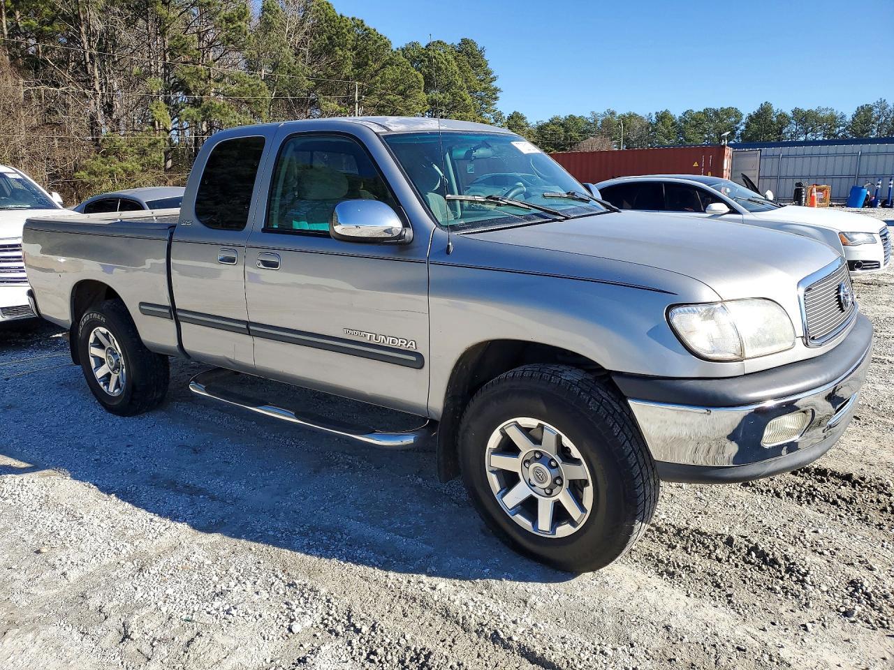 2002 TOYOTA TUNDRA