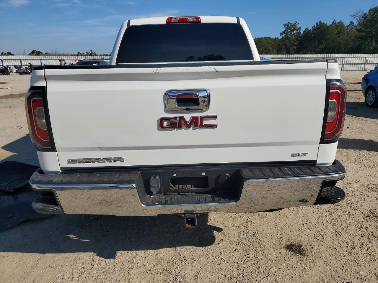 2016 GMC Sierra