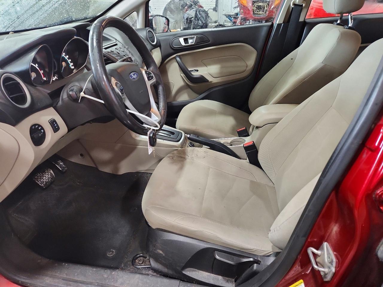 2016 FORD Fiesta