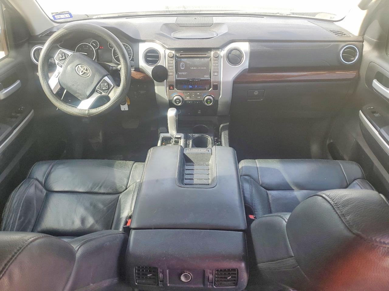2017 TOYOTA TUNDRA