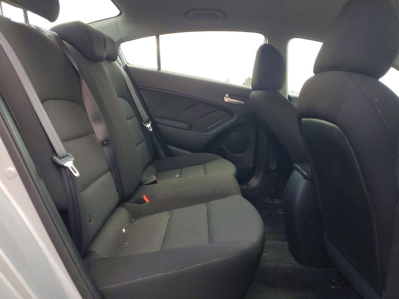 2017 KIA FORTE