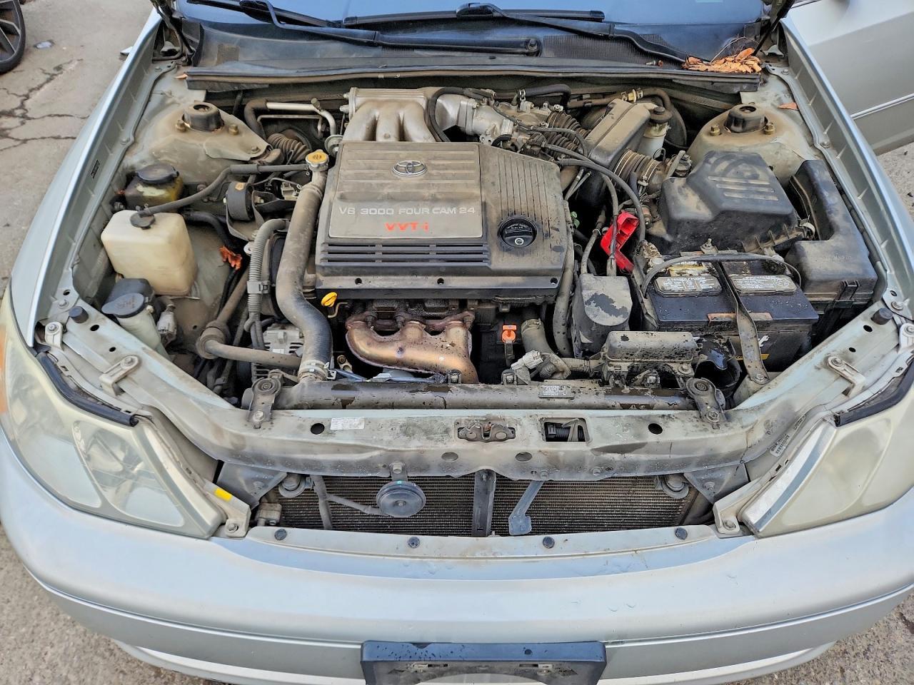 2004 TOYOTA Avalon