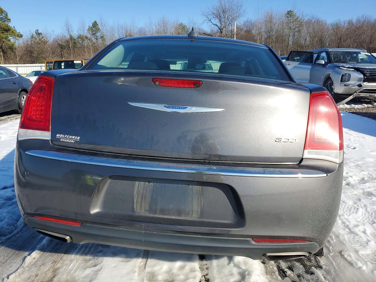 2019 CHRYSLER 300