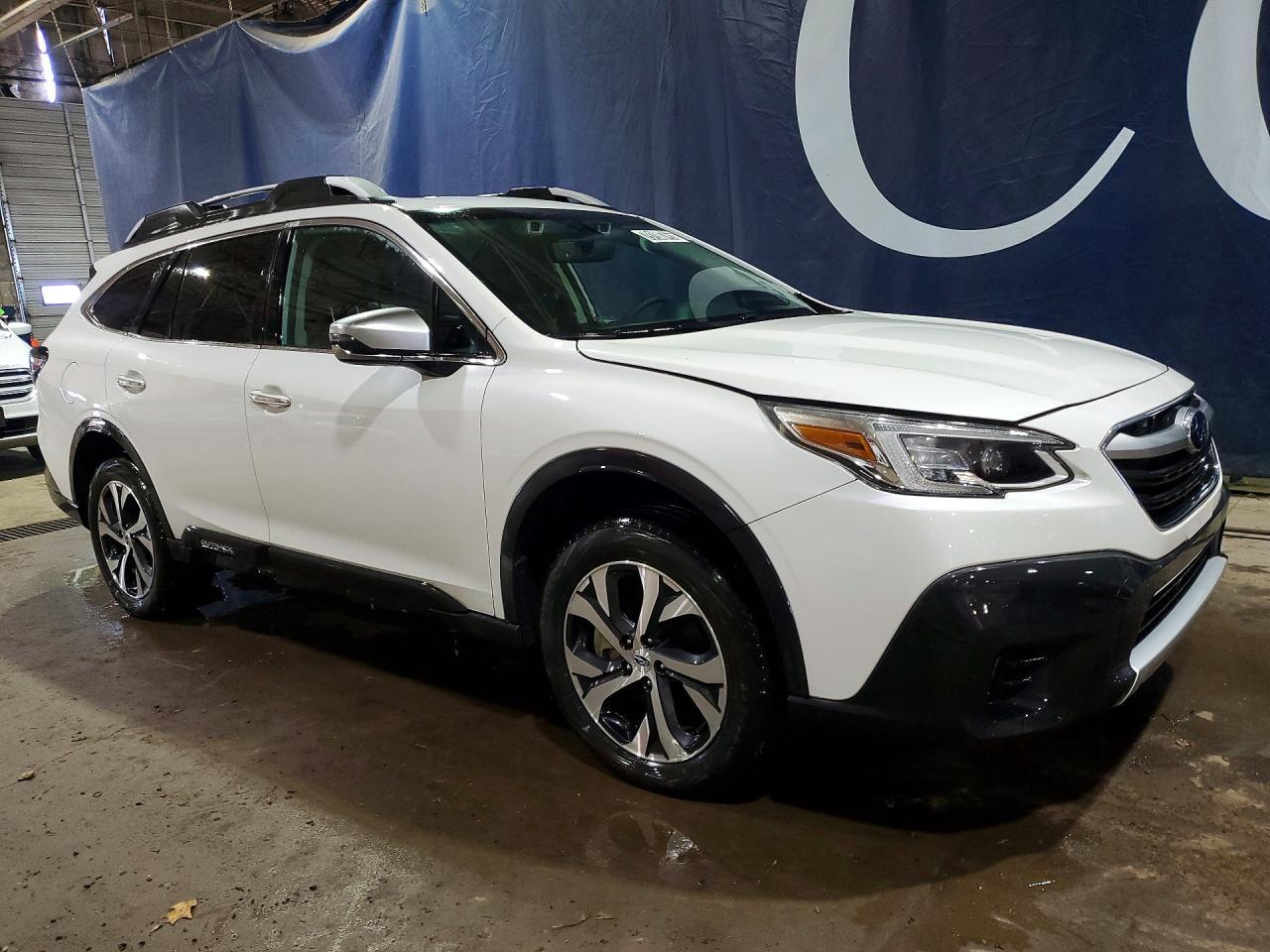 2020 SUBARU Outback
