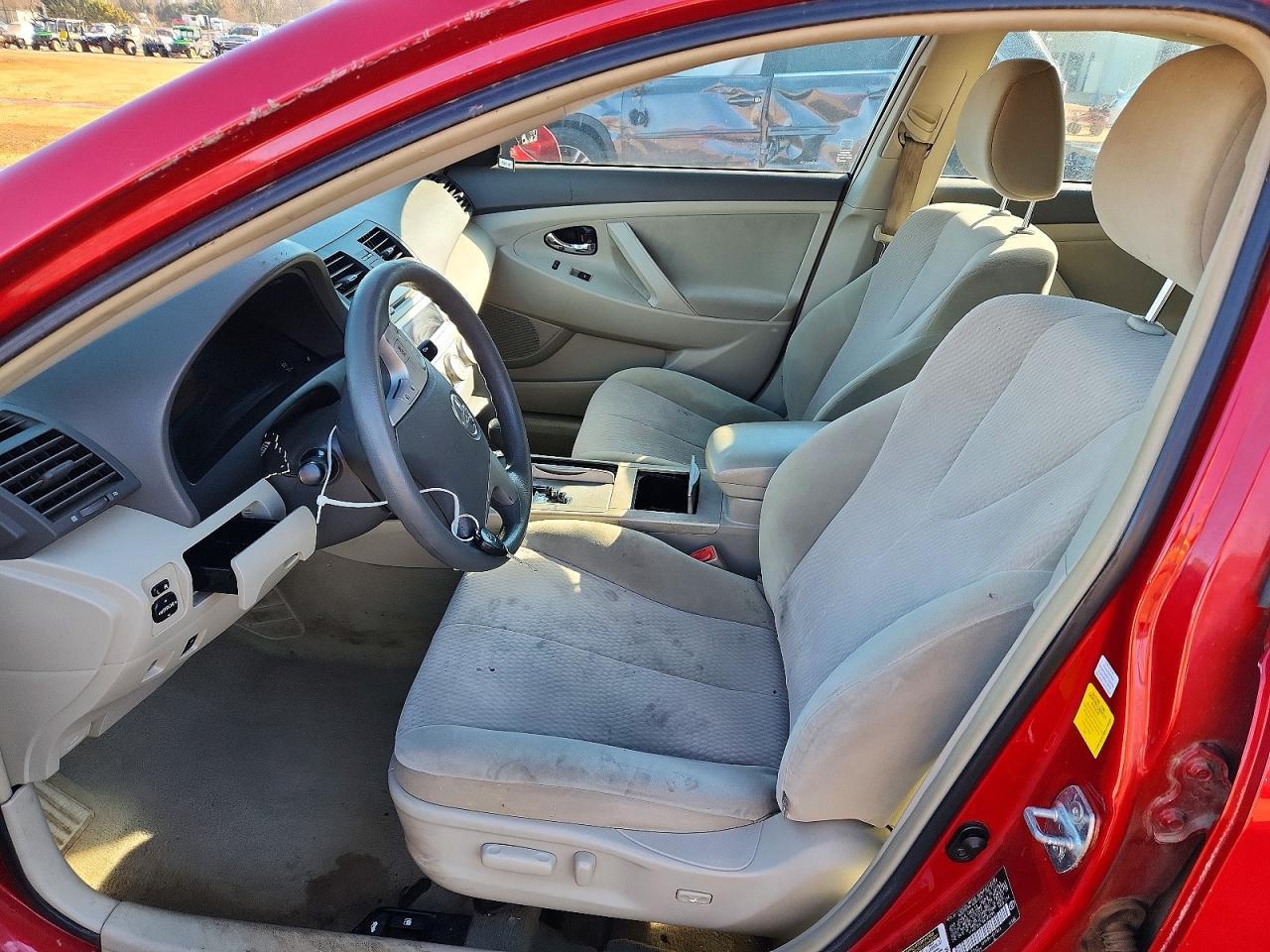 2011 TOYOTA CAMRY