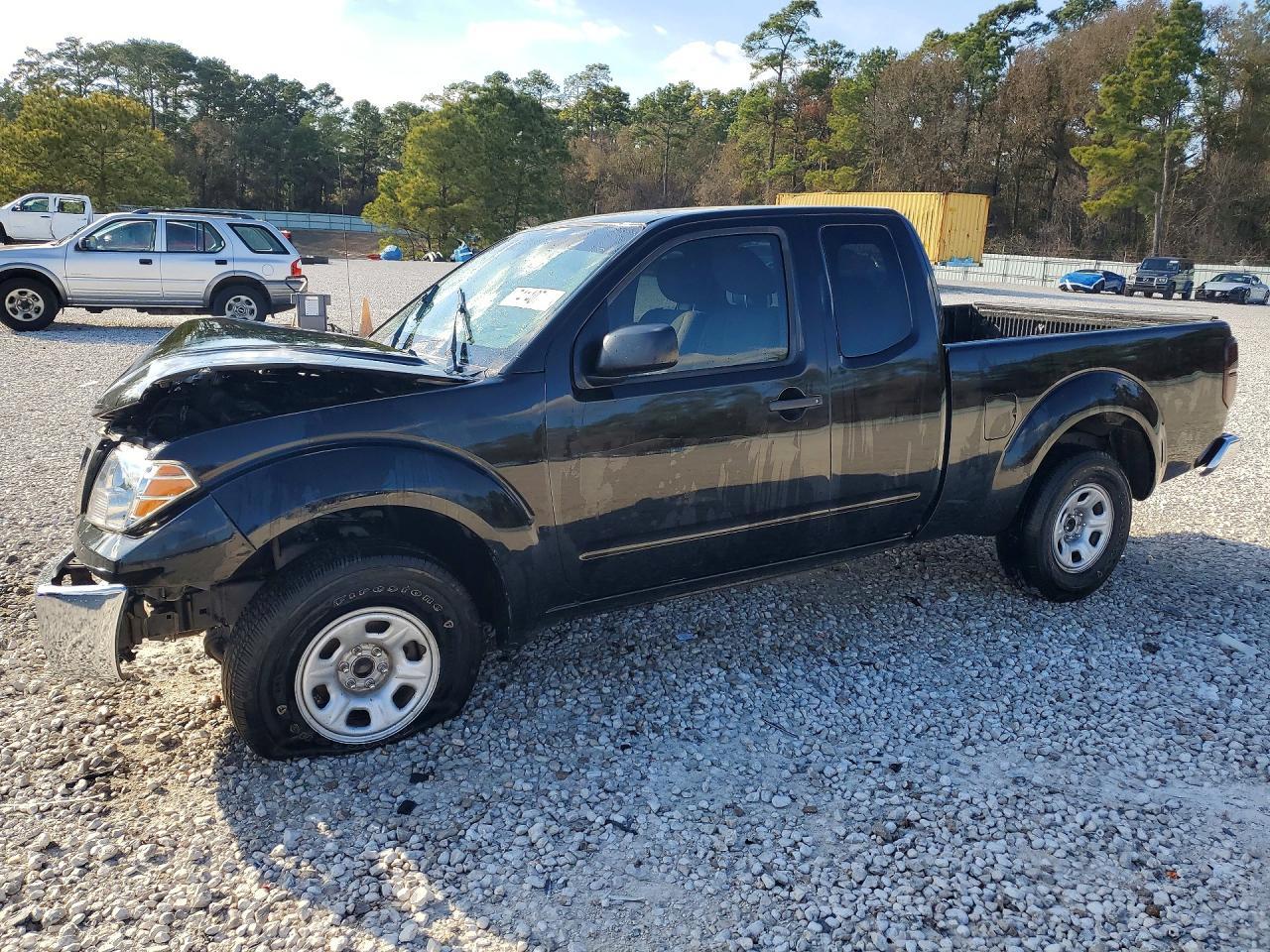 2016 NISSAN Frontier