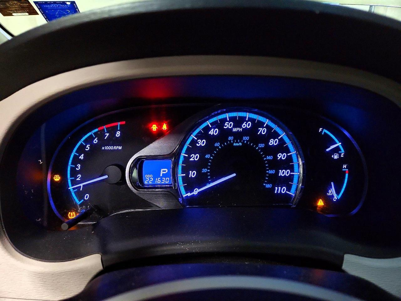 2012 TOYOTA SIENNA