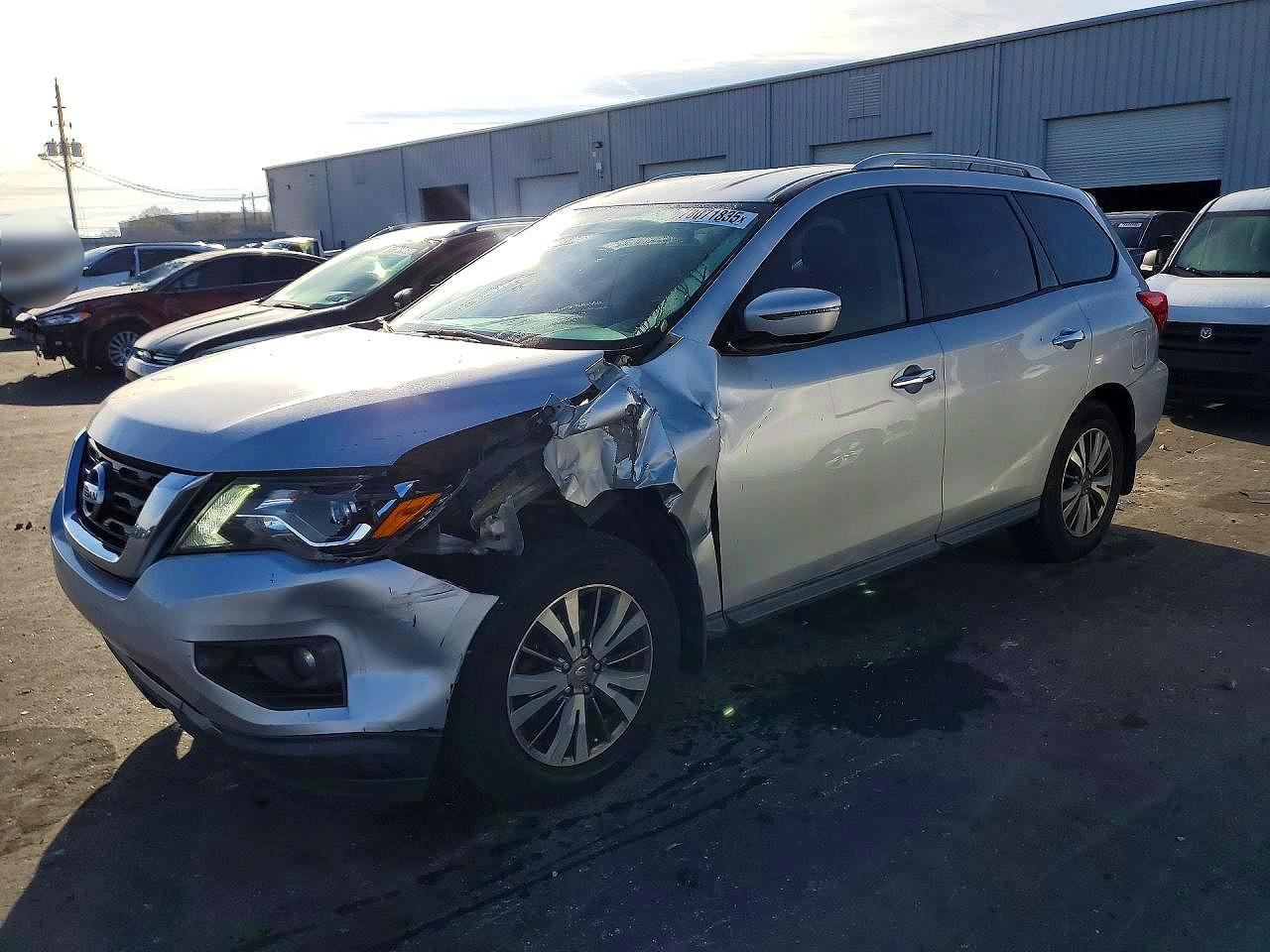 2017 NISSAN PATHFINDER