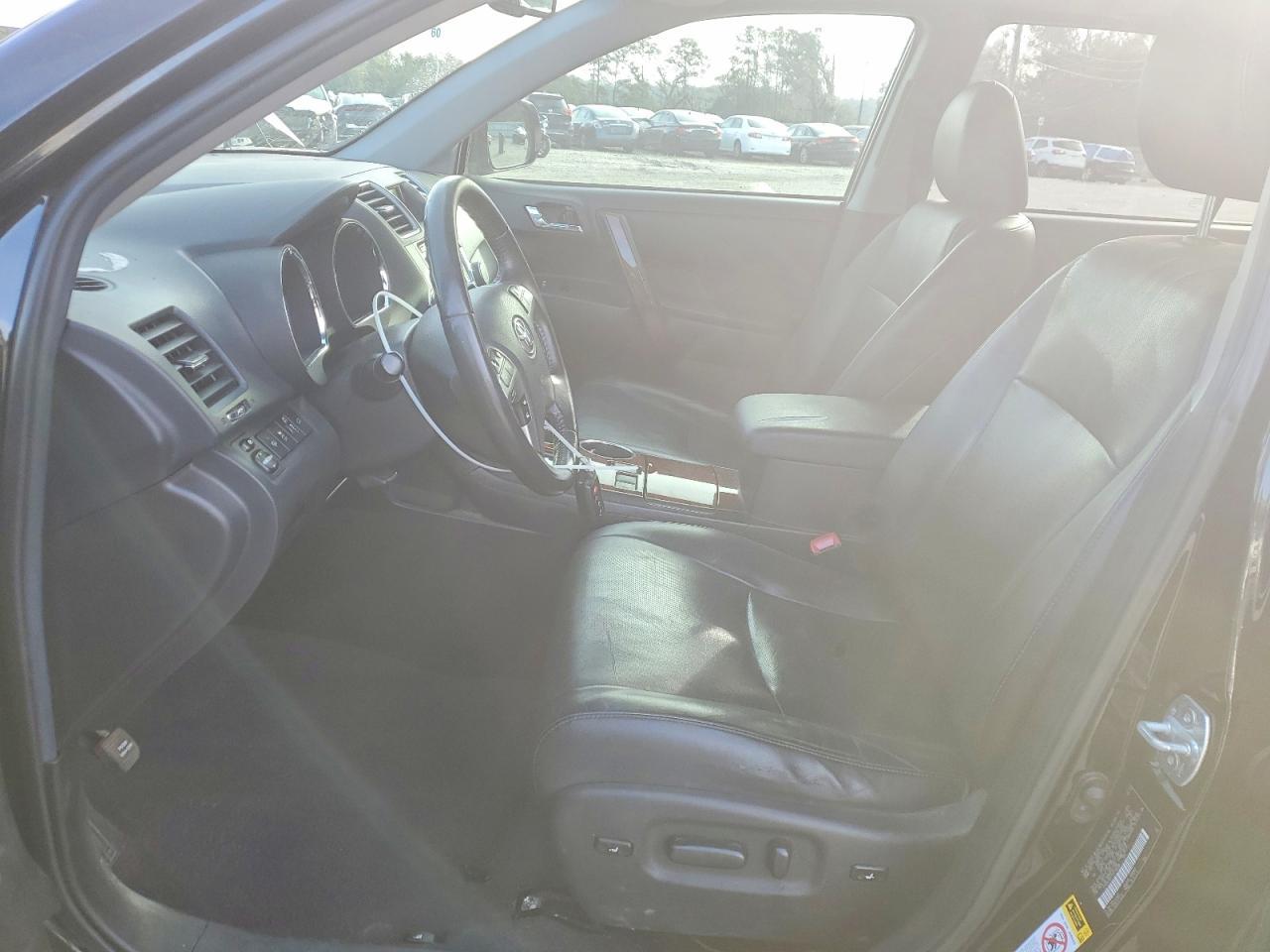 2013 TOYOTA HIGHLANDER