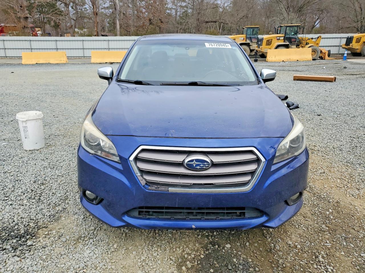 2017 SUBARU Legacy