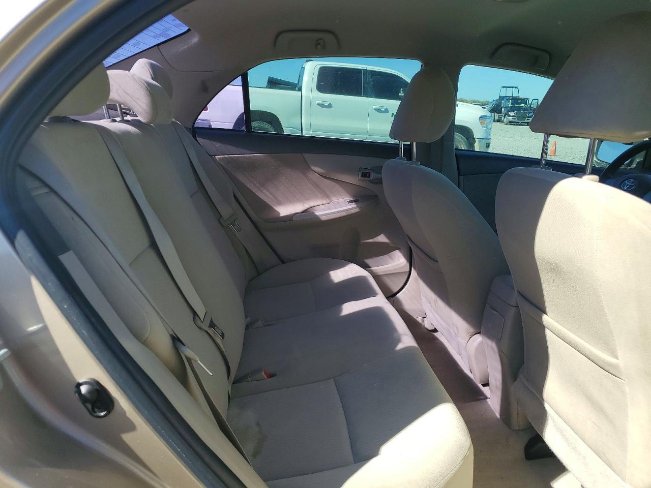 2010 TOYOTA COROLLA