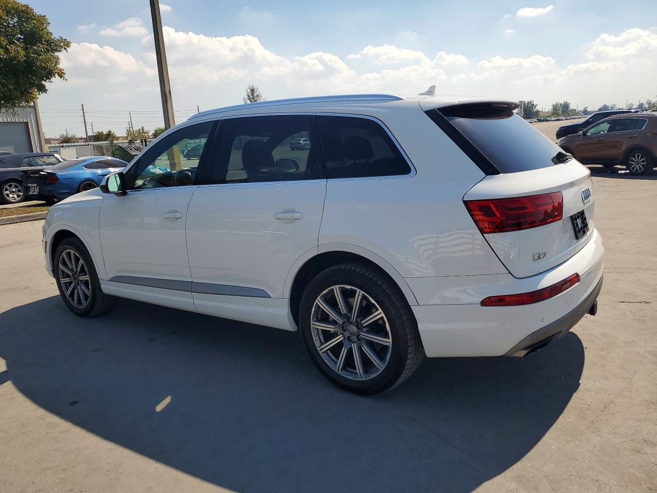 2018 AUDI Q7