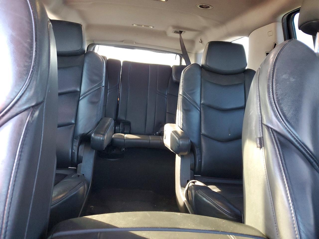 2019 CADILLAC Escalade ESV