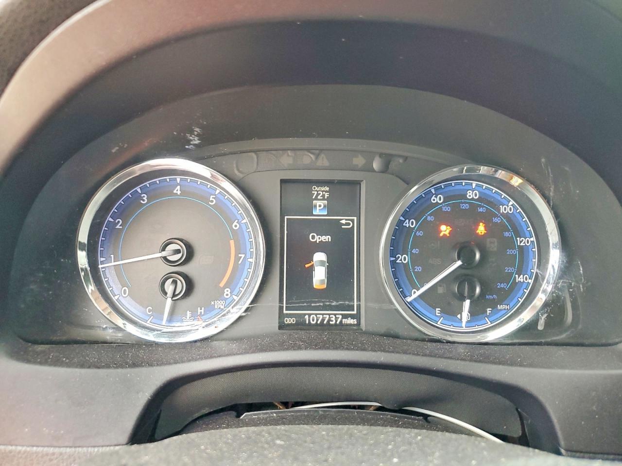 2018 TOYOTA COROLLA