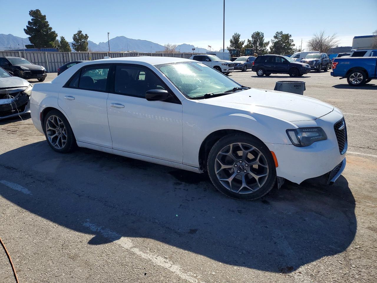2018 CHRYSLER 300