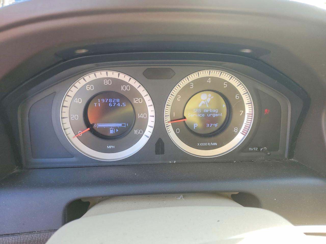 2010 VOLVO XC60