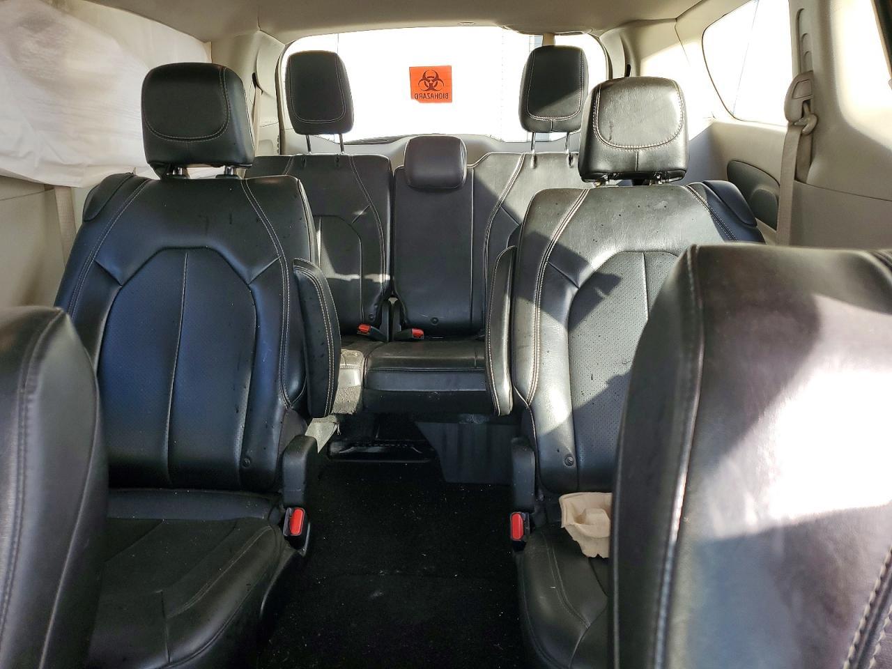 2021 CHRYSLER Voyager