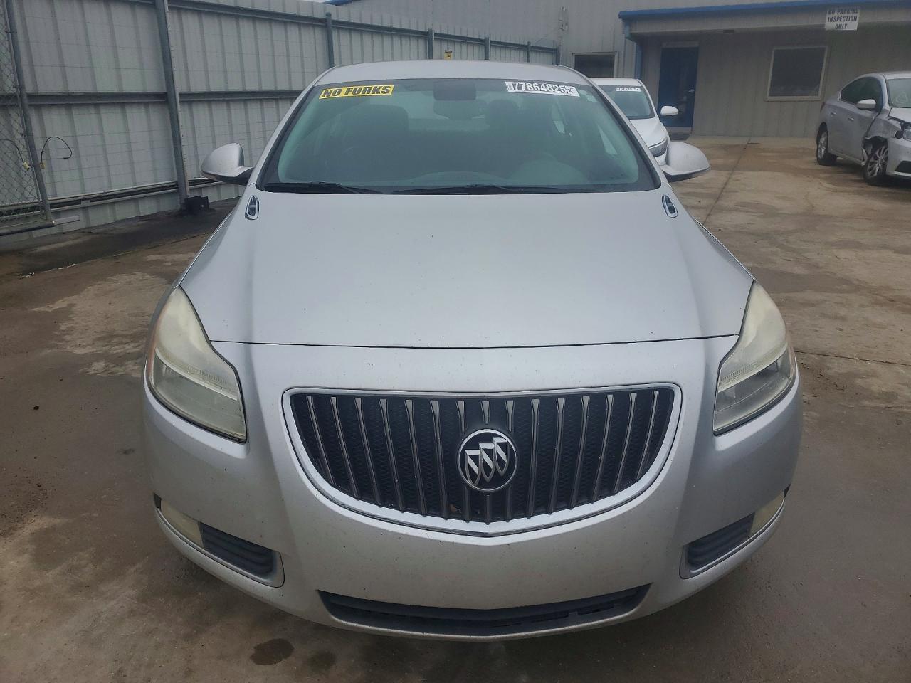 2012 BUICK Regal