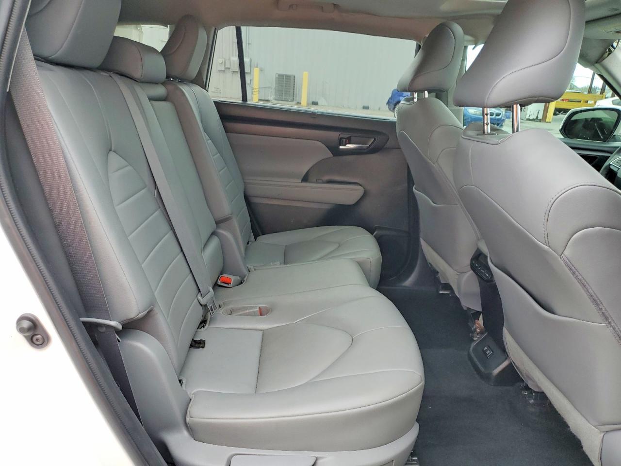 2021 TOYOTA HIGHLANDER