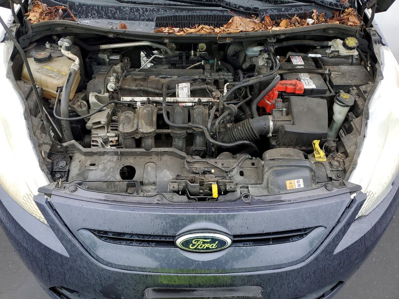 2013 FORD Fiesta