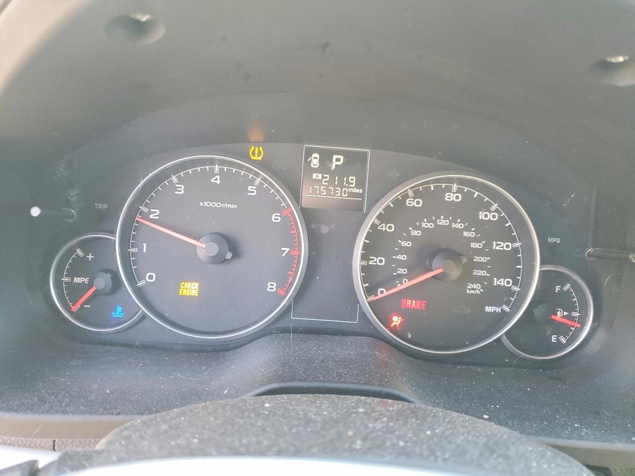2013 SUBARU Outback