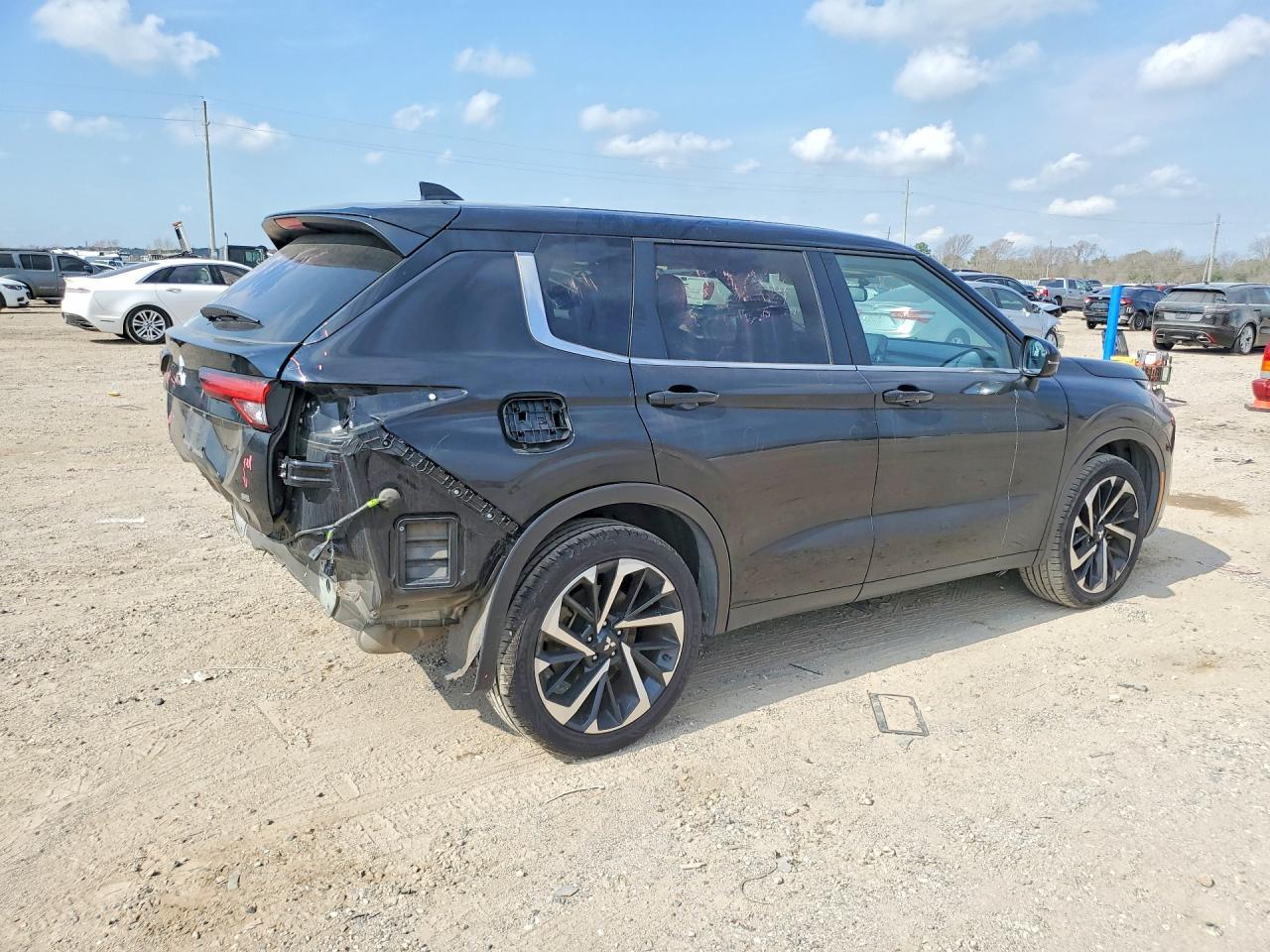 2024 MITSUBISHI outlander