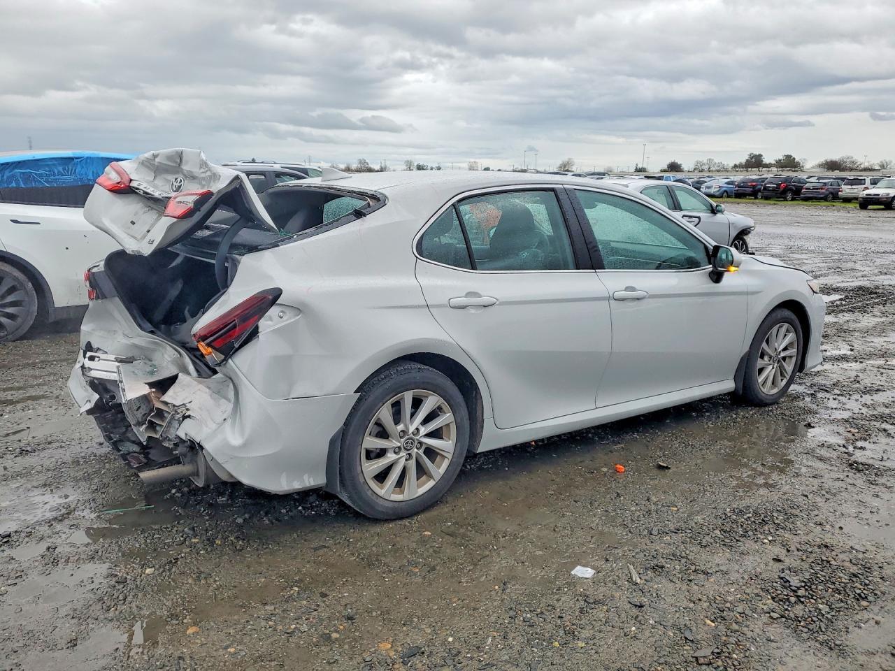 2024 TOYOTA CAMRY
