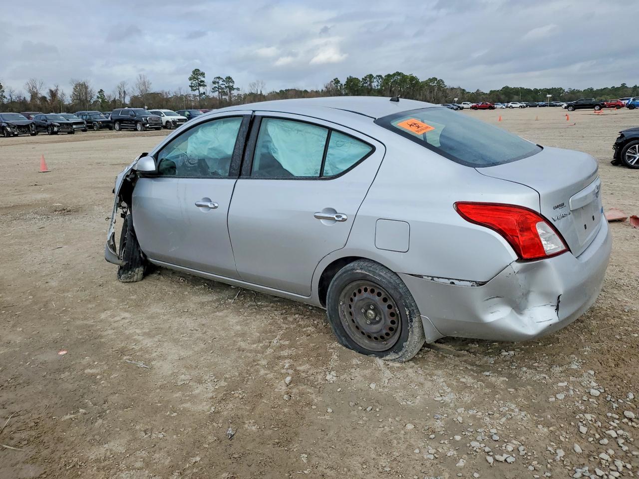 2012 NISSAN VERSA