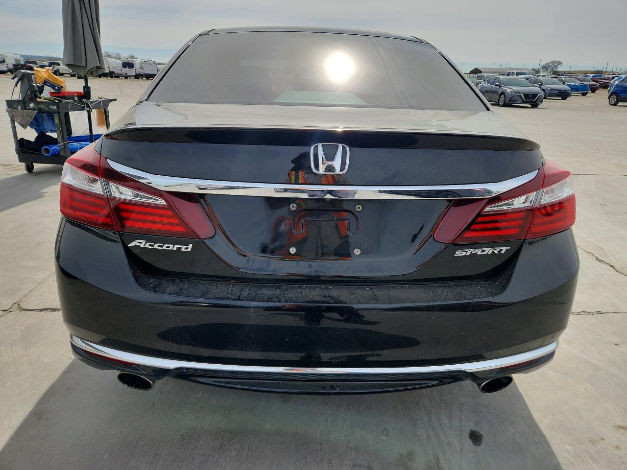 2017 HONDA ACCORD