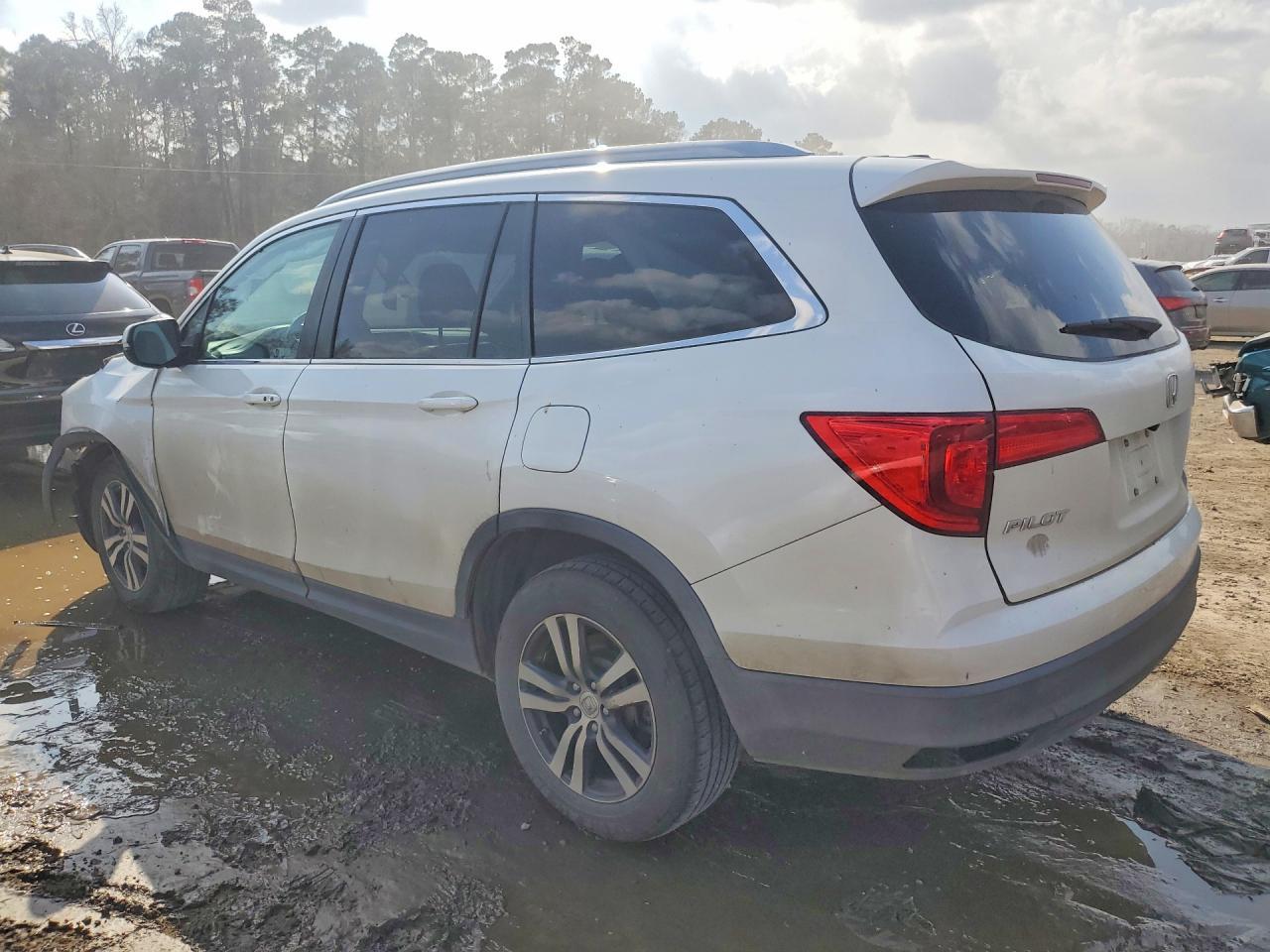 2017 HONDA PILOT