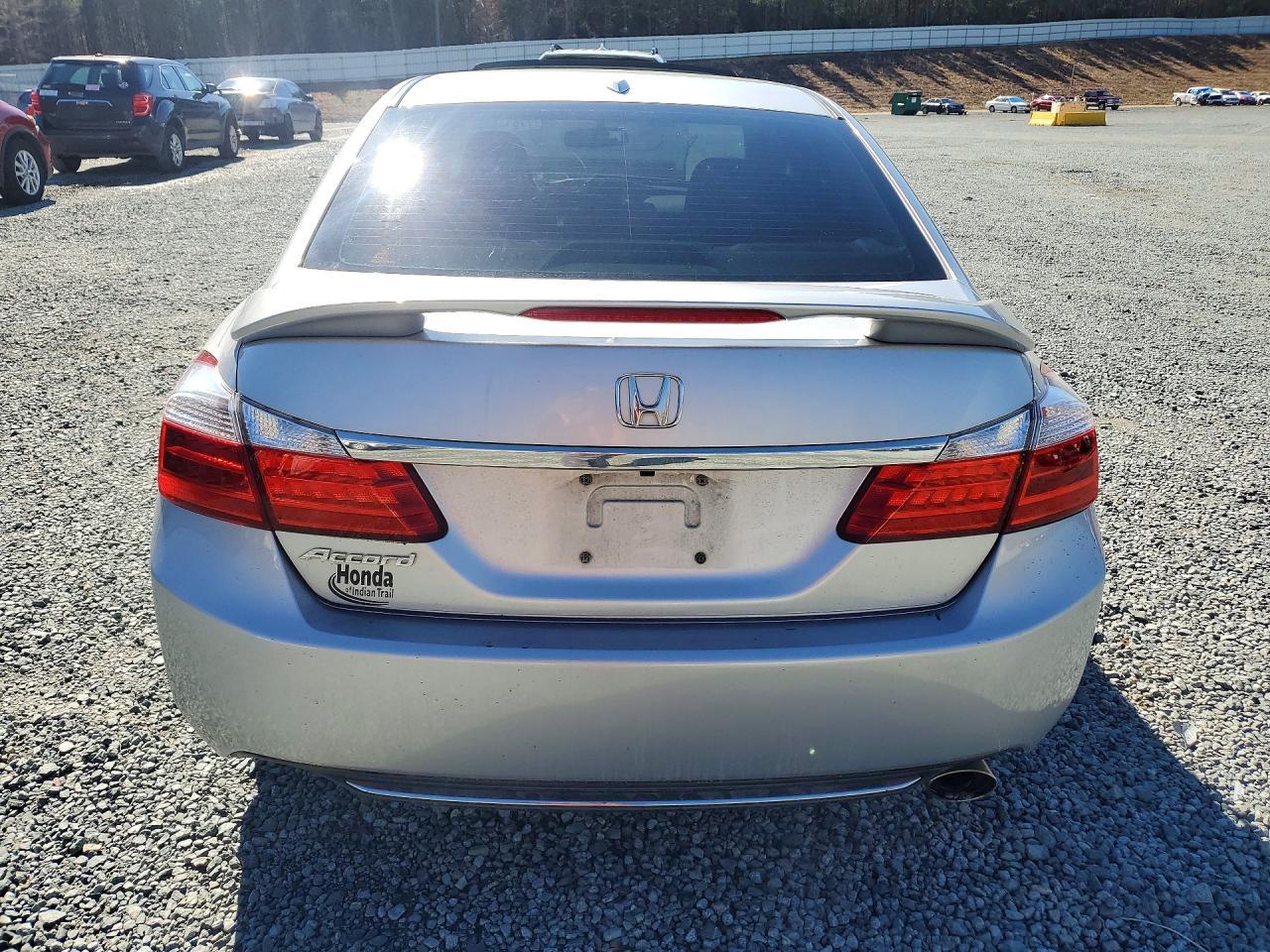 2015 HONDA ACCORD