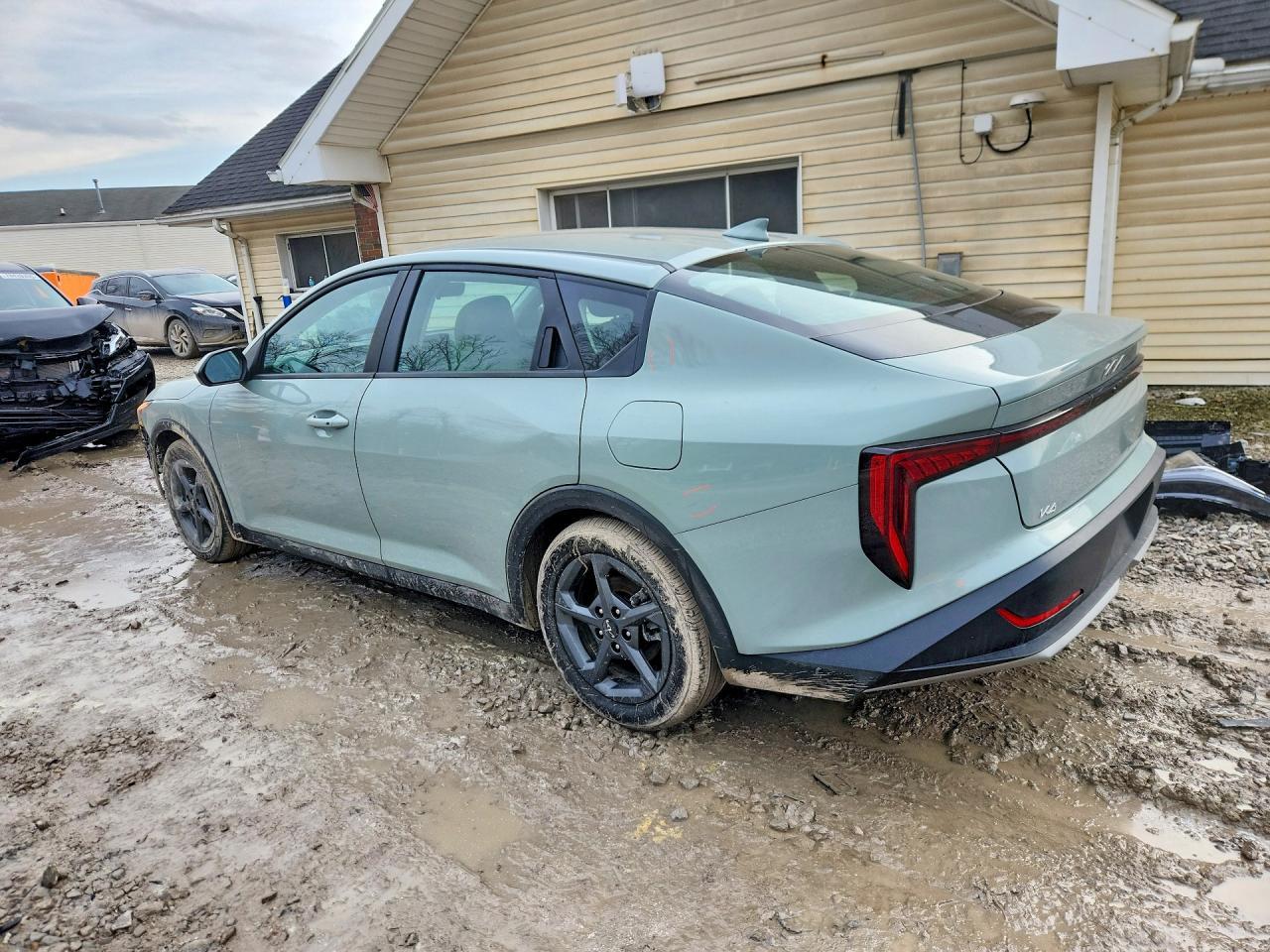 2025 KIA K4