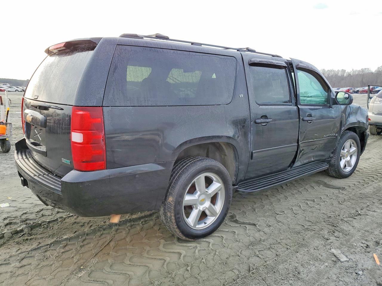 2010 CHEVROLET Suburban