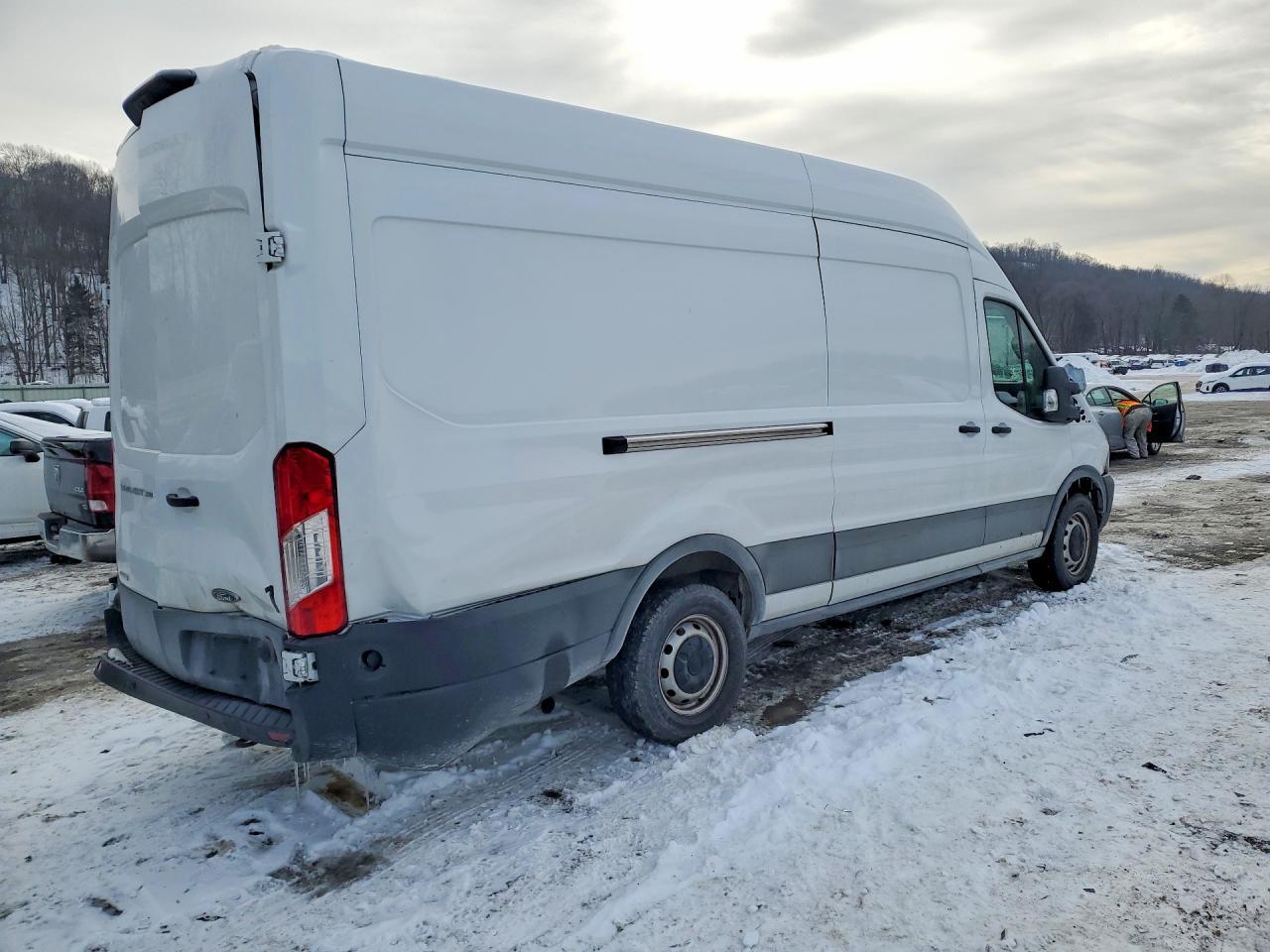 2024 FORD Transit