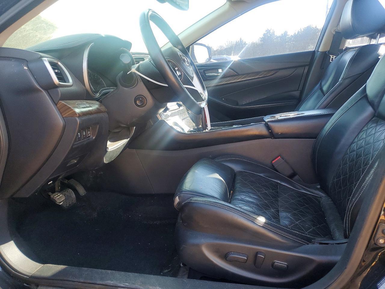 2016 NISSAN Maxima