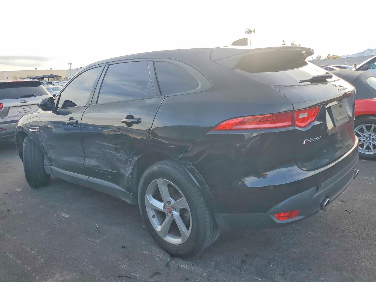 2017 JAGUAR F-Pace