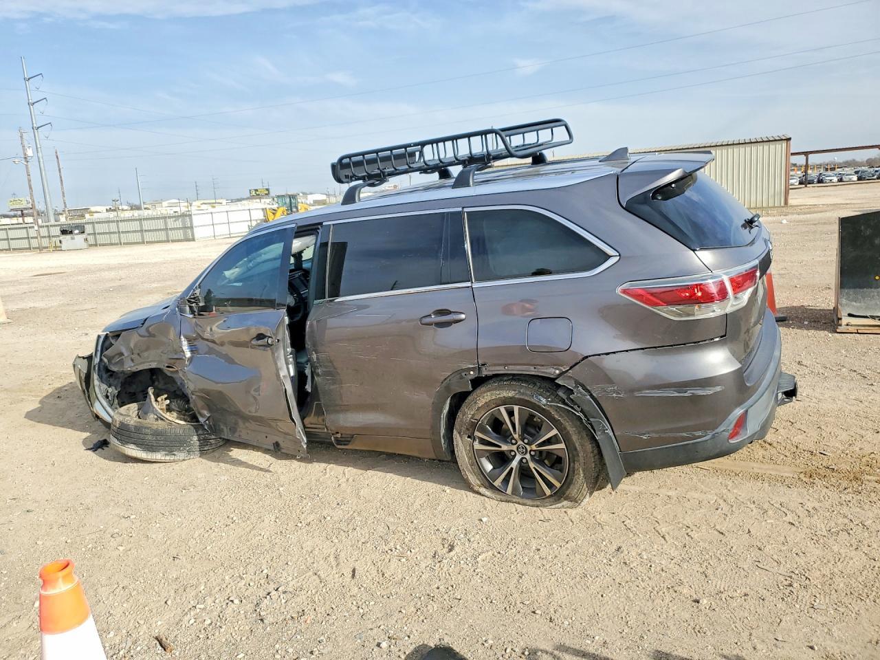2016 TOYOTA HIGHLANDER